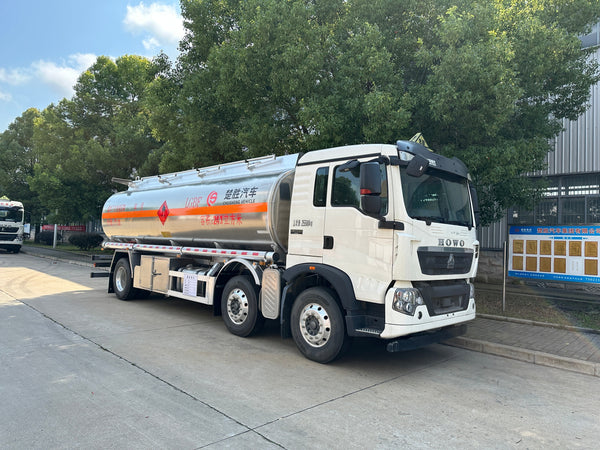 HOWO 6×2 Aluminum Alloy Oil Tank Truck