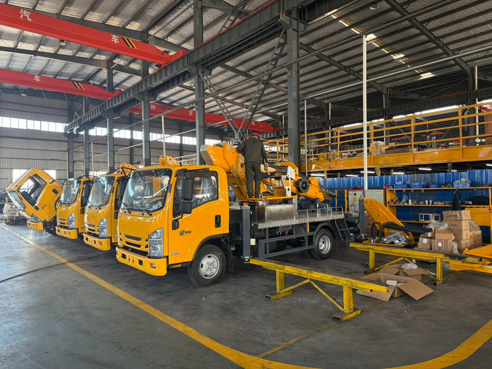 ISUZU 20m 3-in-1 Aerial Work