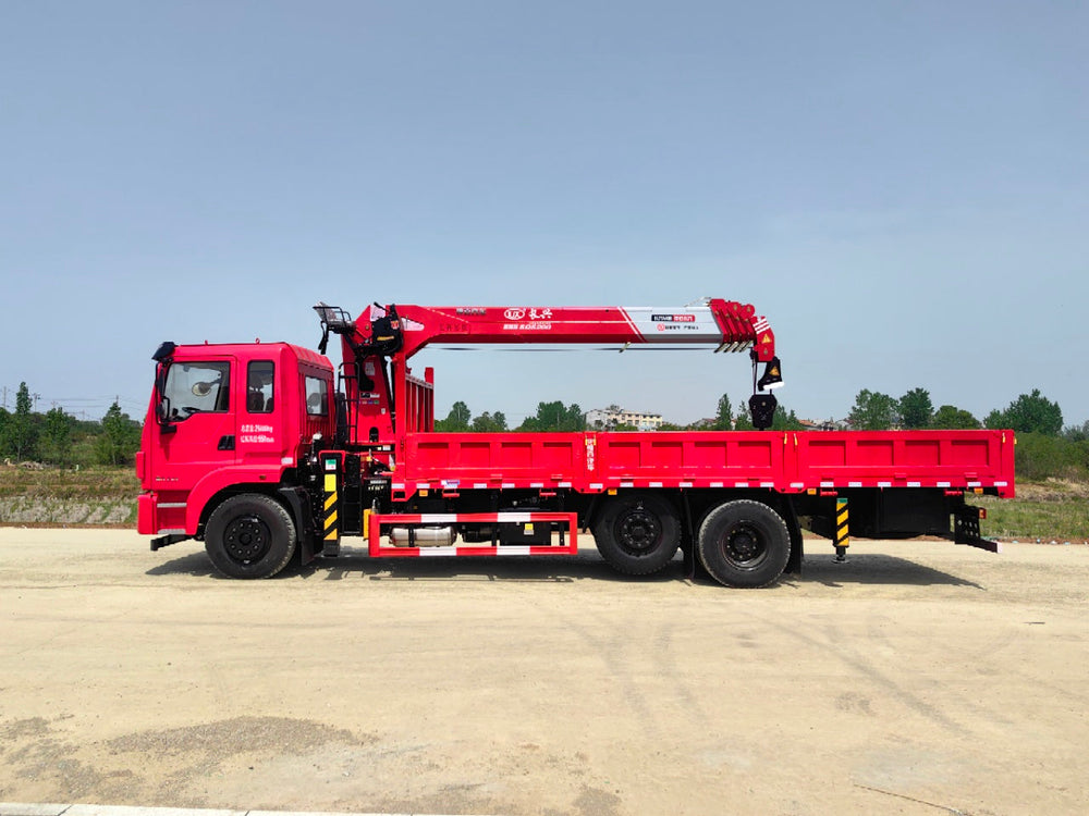 DongFeng Telescopic Boom Crane with Lift Axle For Sale