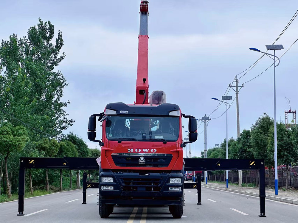 HOWO 8×4 Palfinger16T Telescopic Boom Crane