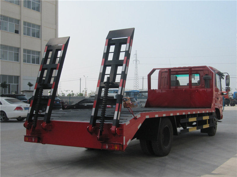 Dongfeng 10 Ton Flatbed Truck For Excavator Transport