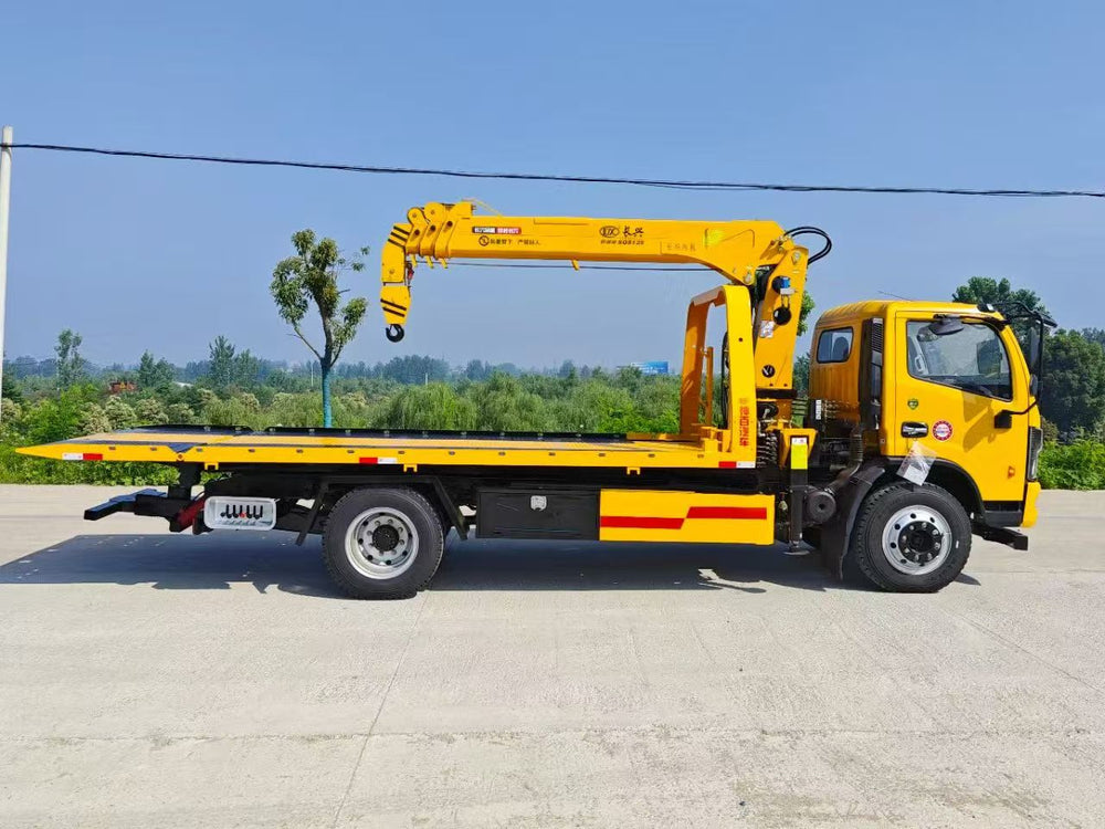 Dongfeng Wrecker with Crane