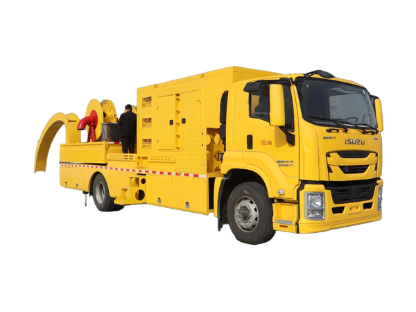 Isuzu large flow remote water supply and drainage rescue vehicle