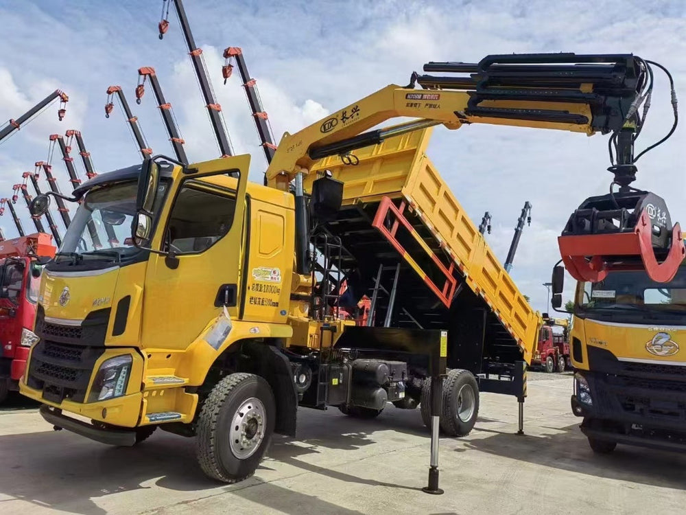 DongFeng 4×2  Knuckle Boom Crane For Sale