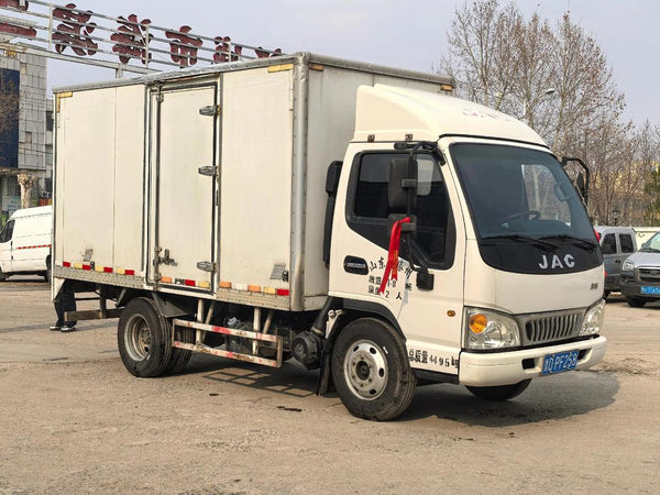 JAC Kangling 3.8m Light-duty Box Van