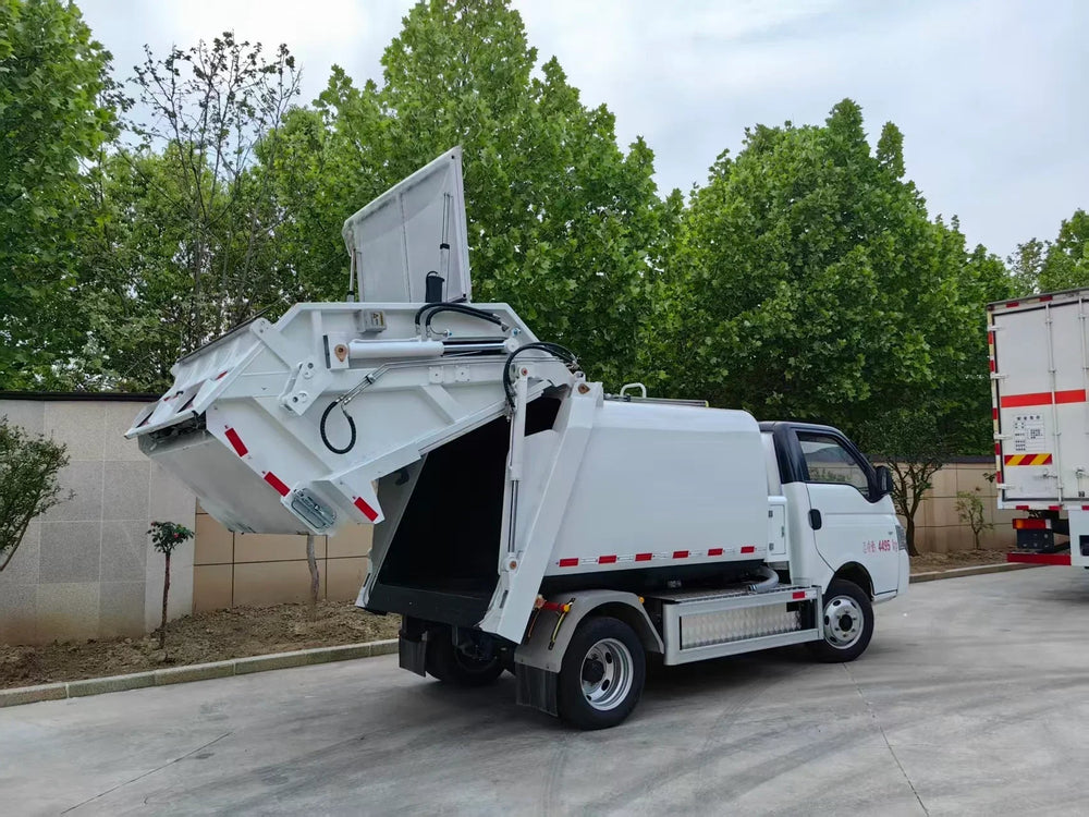 4.5T EV Compression Garbage Truck For Sale