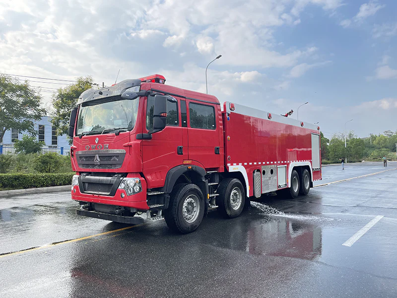 SINOTRUK HOWO 25 TON FOAM FIRE TRUCK TECHNICAL