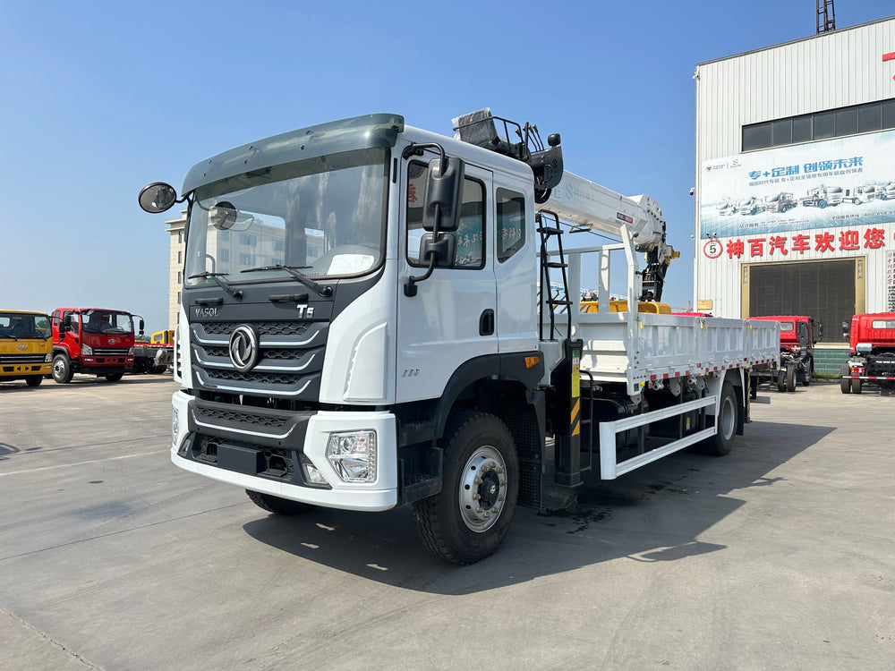 DongFeng 4×2 8T Telescopic Boom Crane