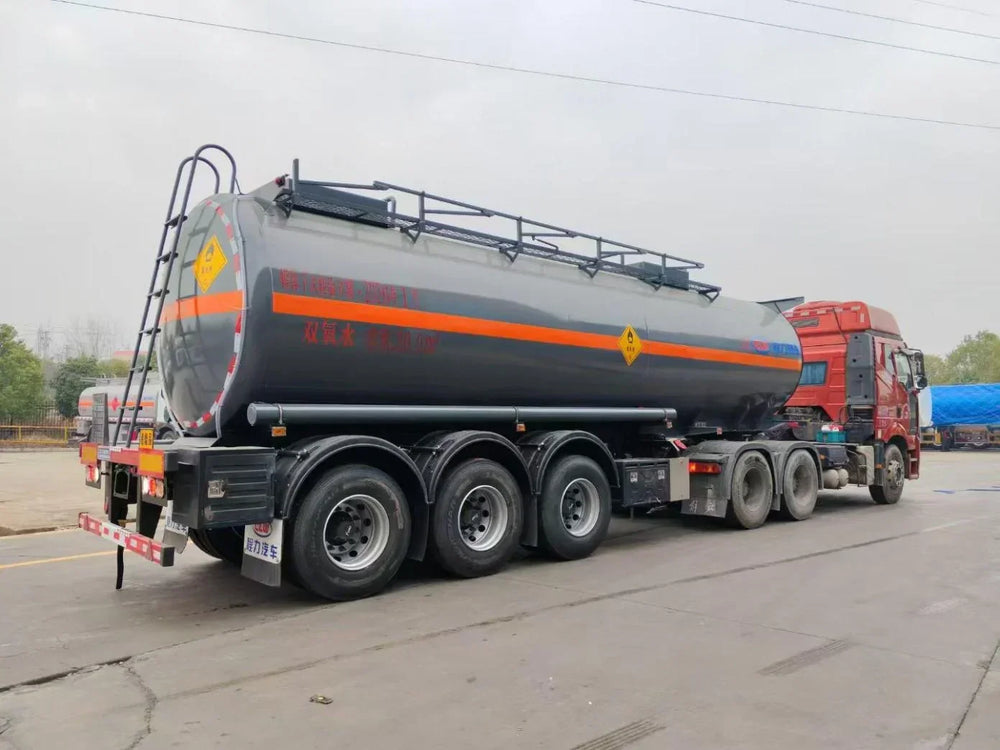 40-60 cubic chemical liquid transport truck