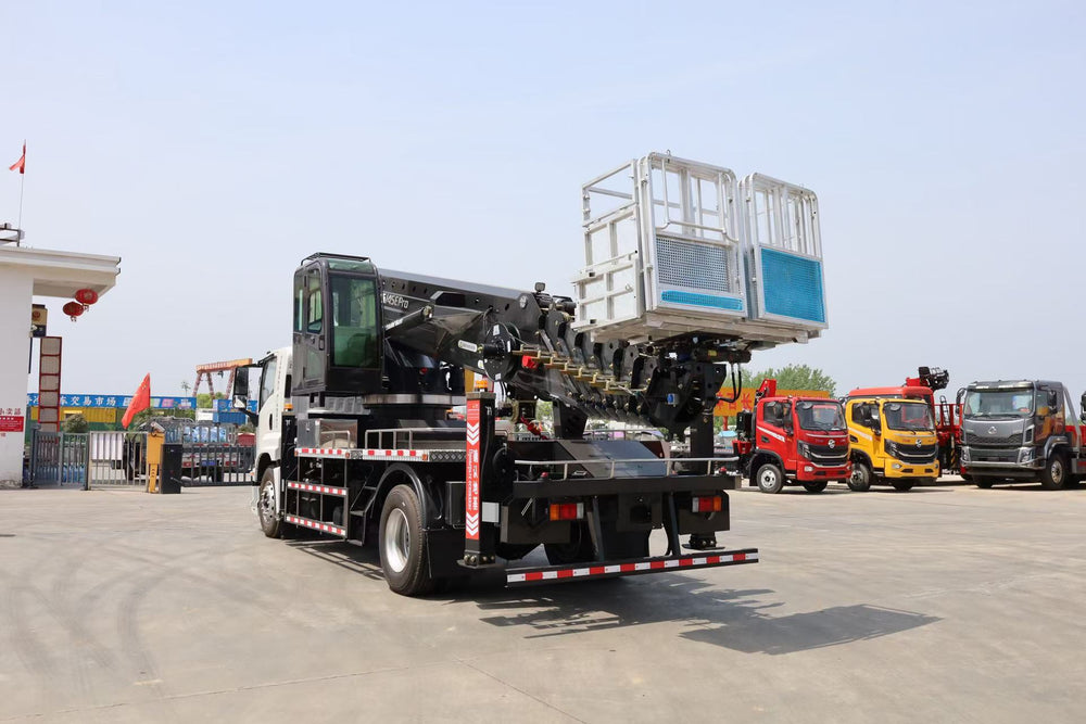 Isuzu 45-meter aerial work truck