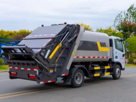 Dongfeng 12m³ compressed garbage truck
