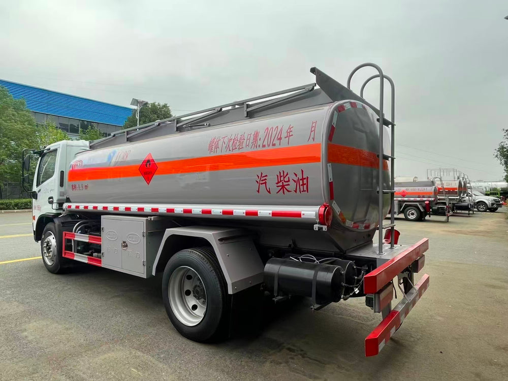 Dongfeng 9.9m³ Fuel Tanker Truck