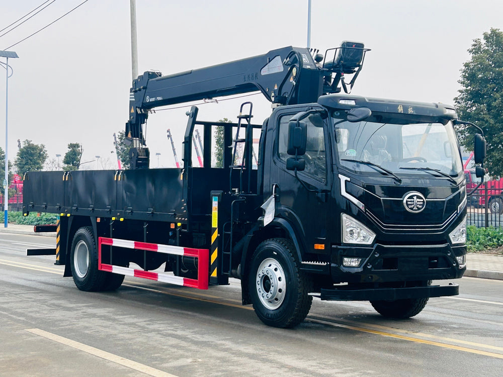 FAW 220HP  8-10T Telescopic Boom Crane  For Sale