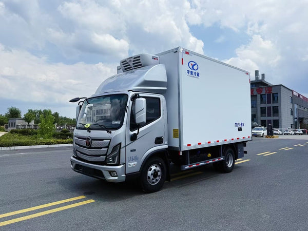 FOTON 4.2m 210HP Refrigerated Truck