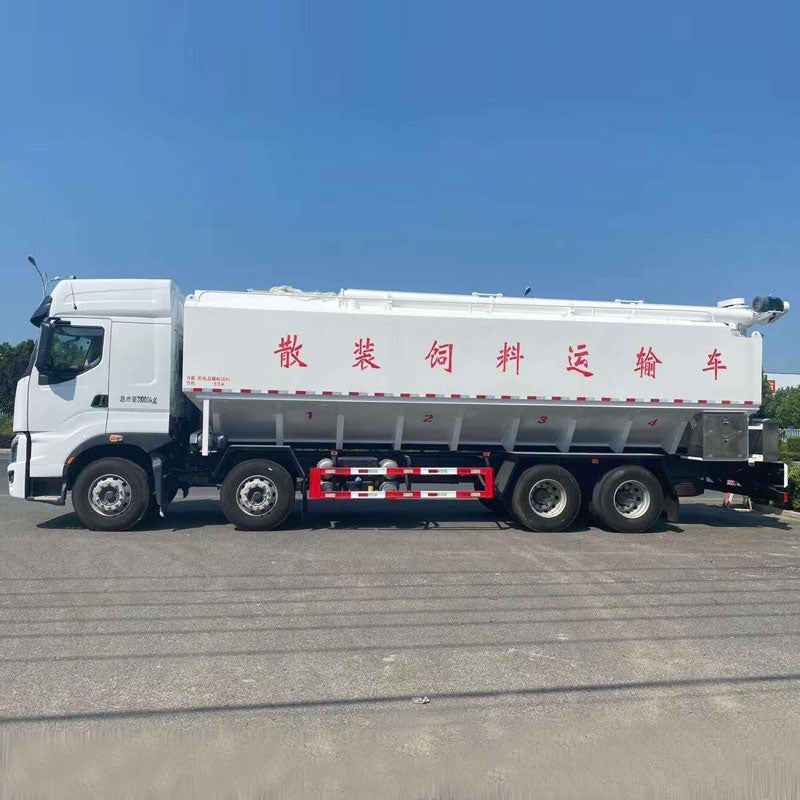 Dongfeng 8X4 40000L Bulk Feed Truck For Sale