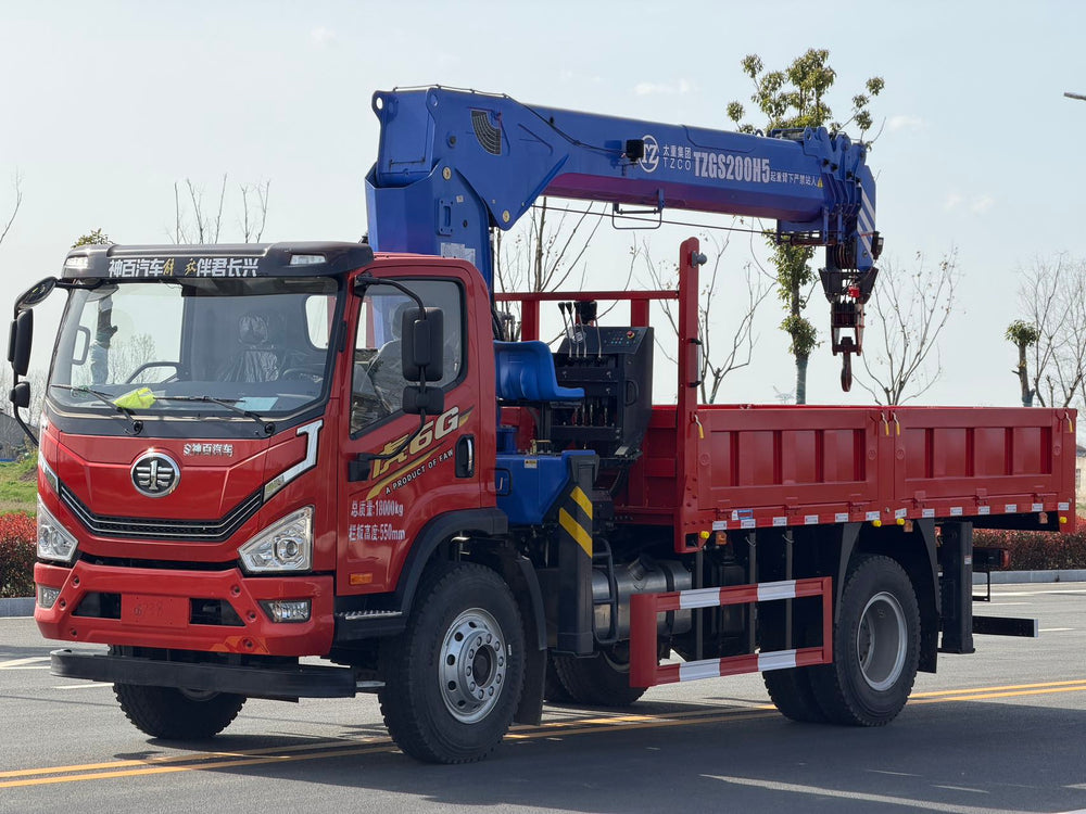 FAW 220HP 8-10T Telescopic Boom Crane
