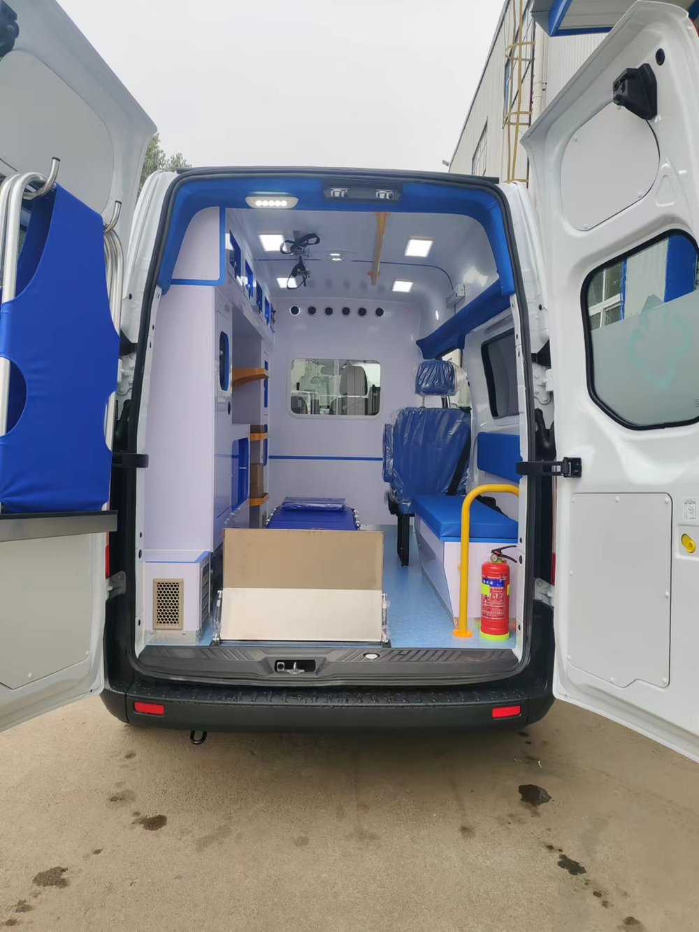 Ford Transit V362 Mid-wheelbase Mid-roof Diesel Emergency Ambulance For Sale