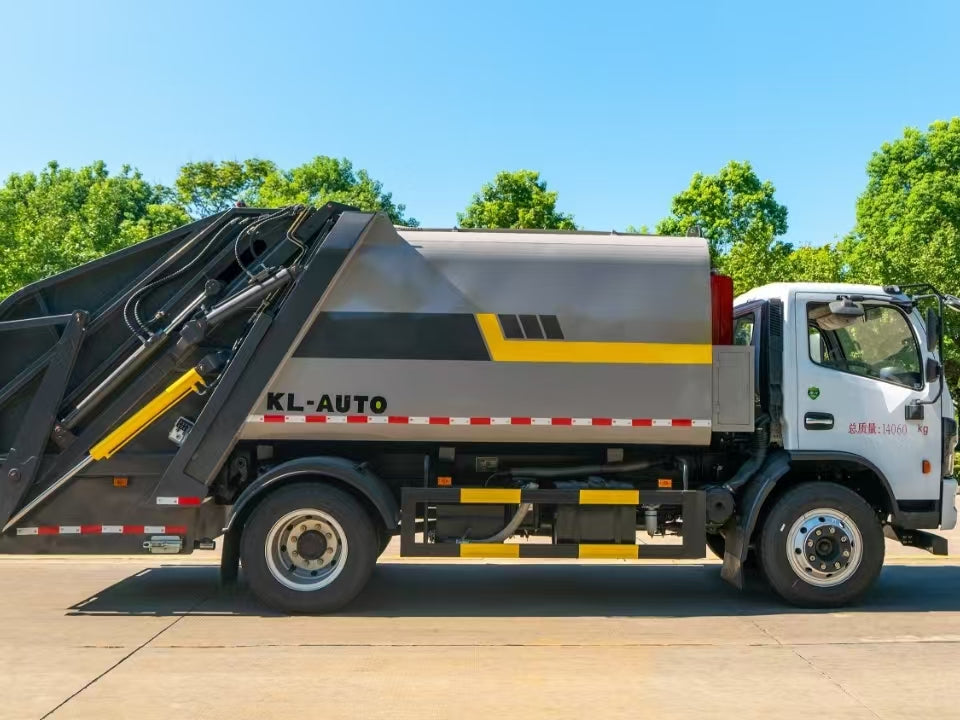 Dongfeng 12m³ compressed garbage truck
