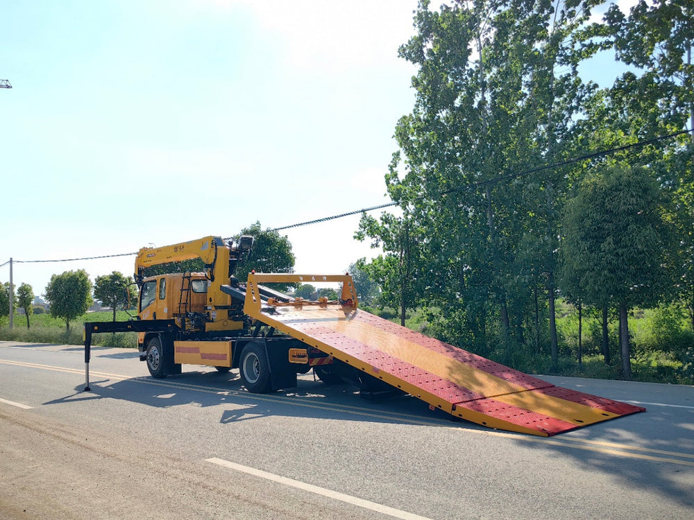 FAW  6T Wrecker Truck with Crane For Sale