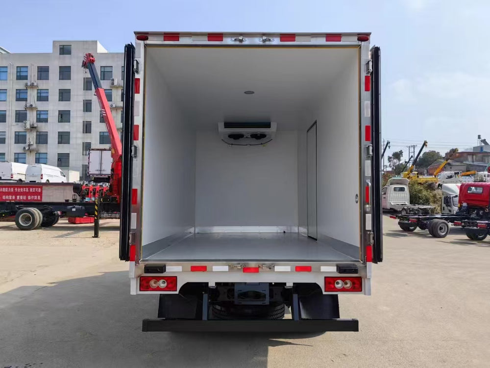 Foton Aumark Suprun 156 HP 5-Ton Refrigerated Truck