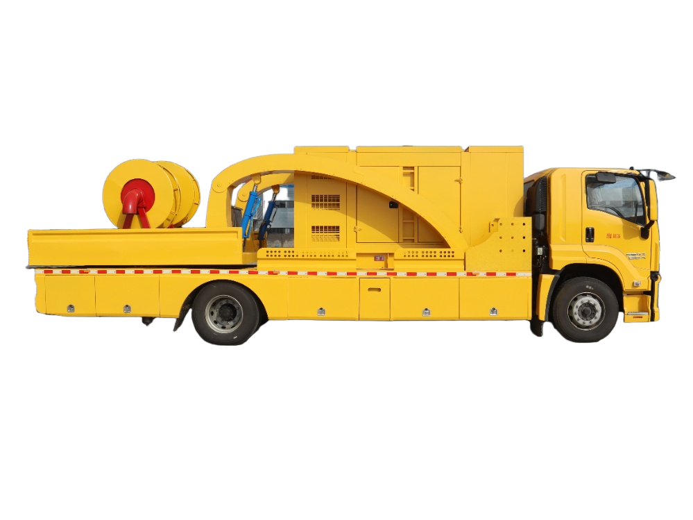 Isuzu large flow remote water supply and drainage rescue vehicle