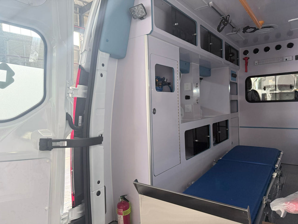 Ford Medium Wheelbase Medium Roof Ambulance