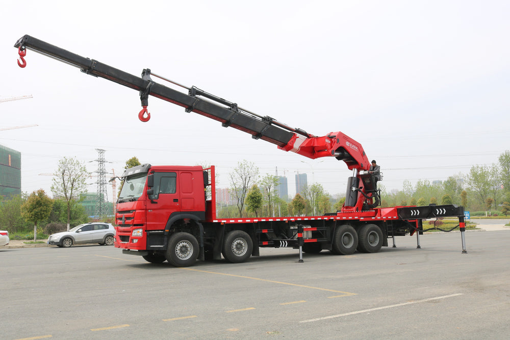 HOWO 440HP Knuckle Boom Crane