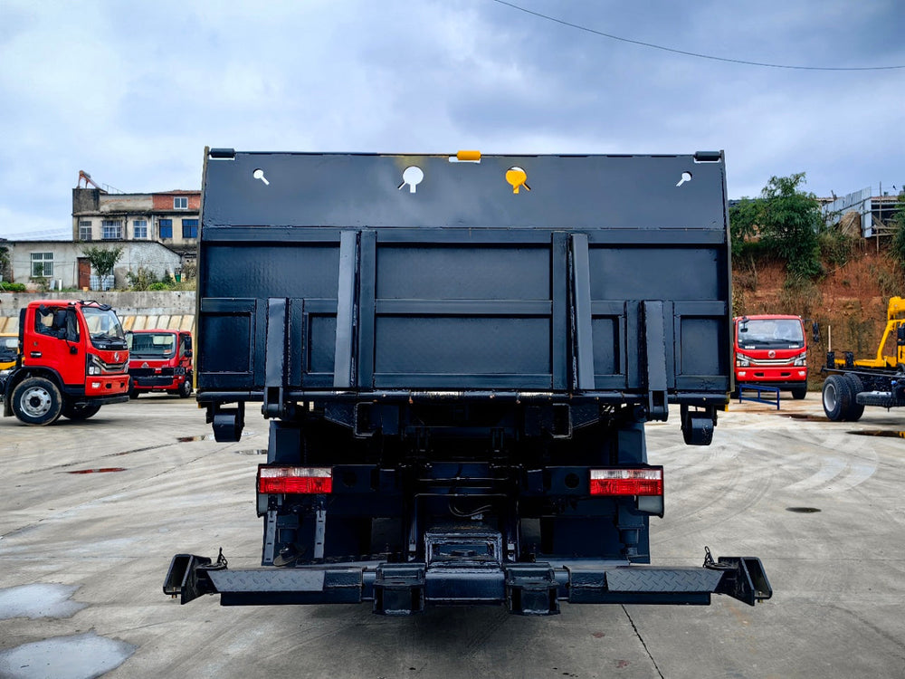 DongFeng 8T Wrecker Truck with Crane