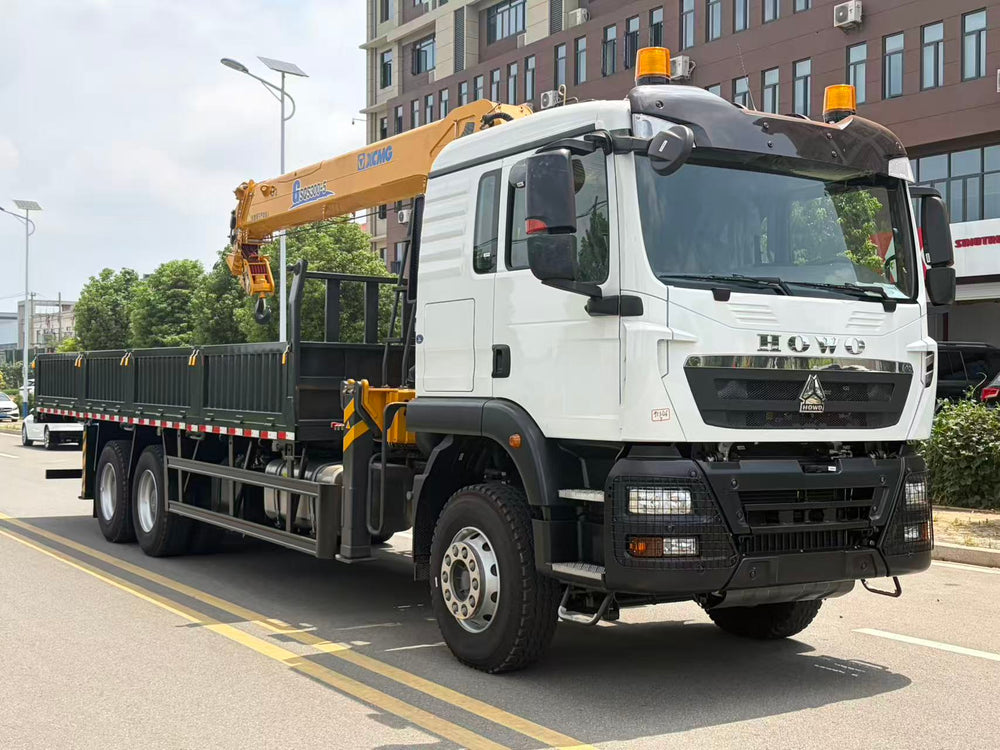 HOWO TX 6x4 Cargo Truck with XCMG 12-Ton 5-Section Straight Boom Crane