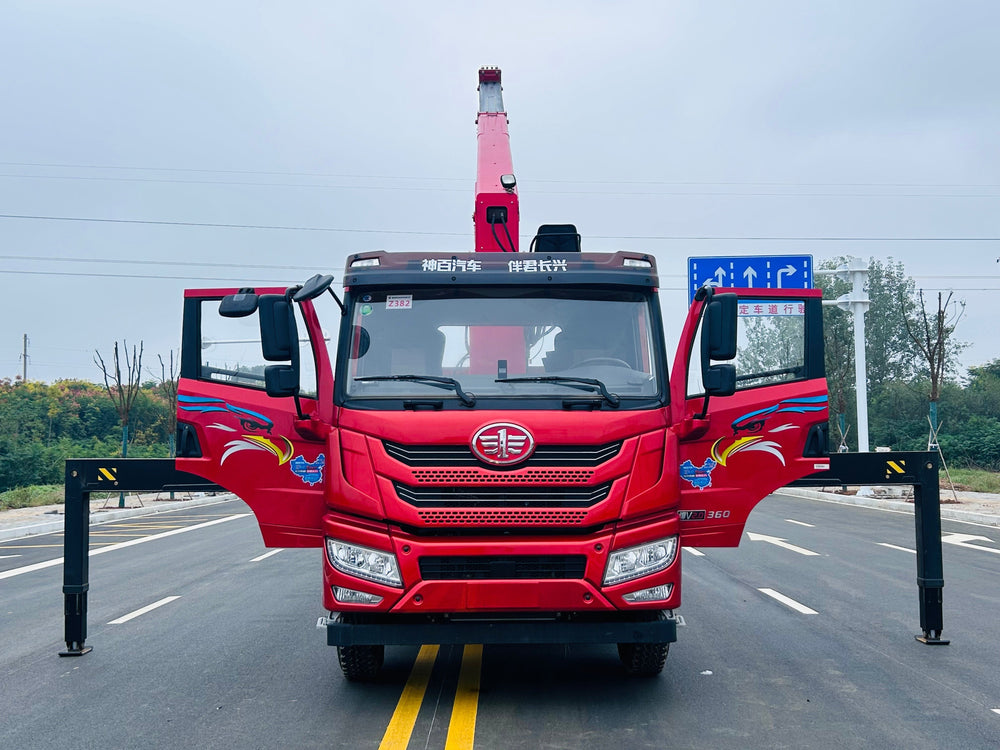 FAW 8×4 360HP Telescopic Boom Crane For Sale