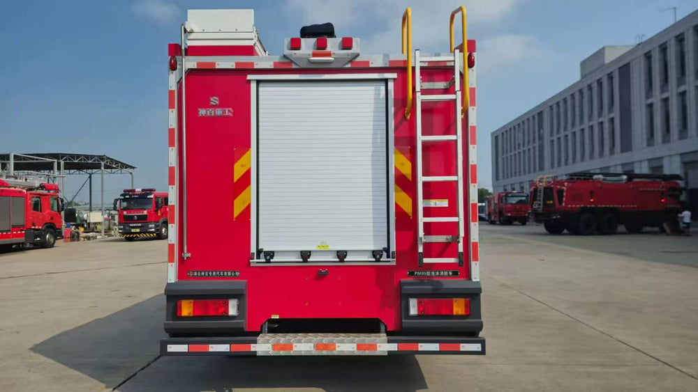Dongfeng 10m³ Foam Fire Truck