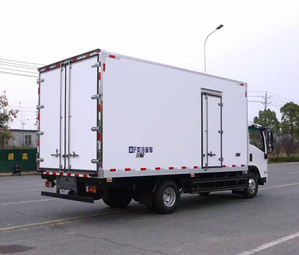 ISUZU 4.2m 5-Ton Refrigerated Truck