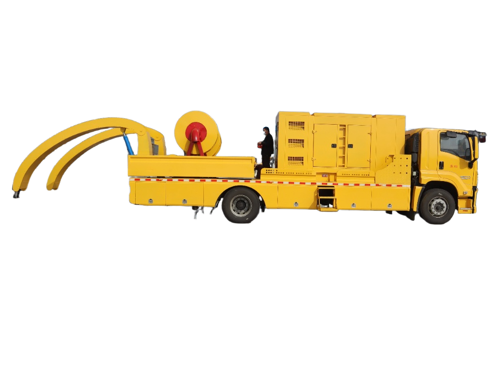 Isuzu large flow remote water supply and drainage rescue vehicle