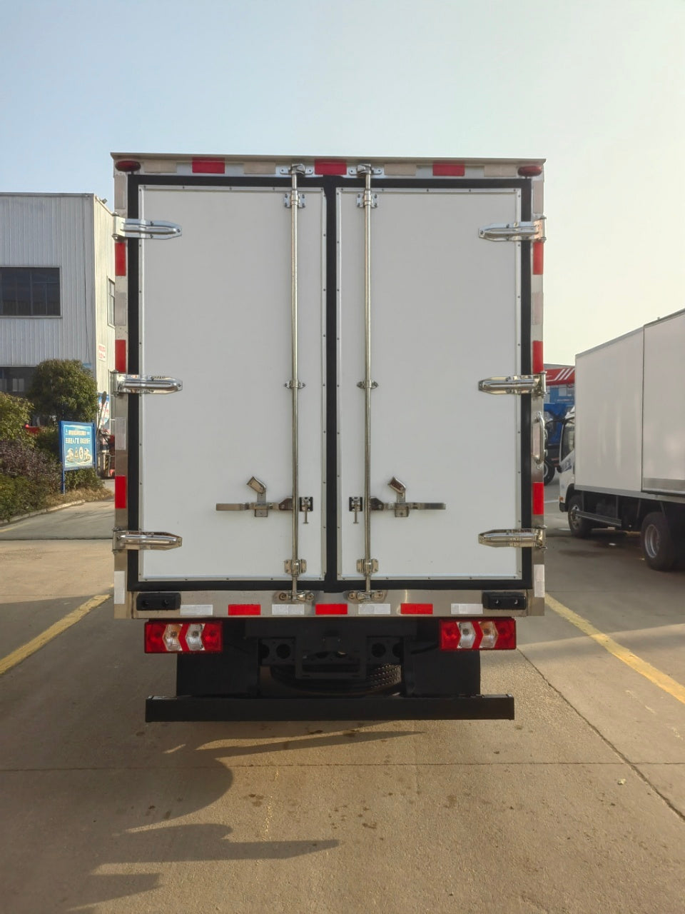 JAC 3.7m Refrigerated Truck