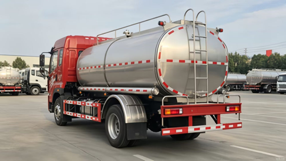 FAW Jiefang large fresh milk tank truck - rear side view
