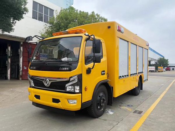 Dongfeng Dolica 2000 Cubic Meter Per Hour Emergency Drainage Rescue Vehicle