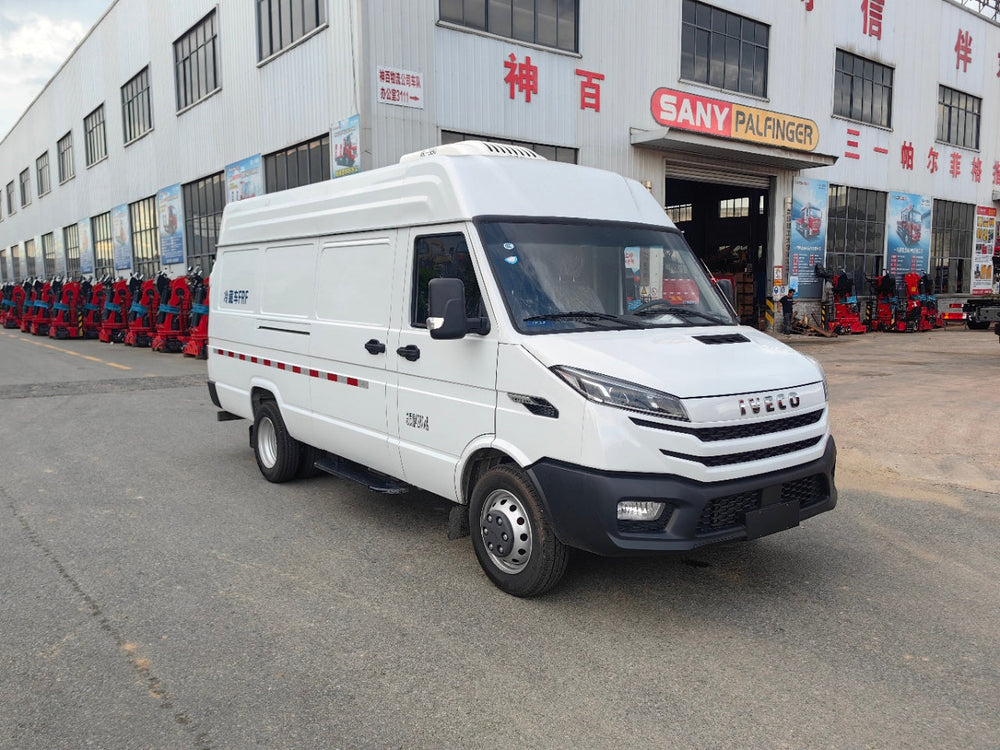 Latest IVECO Long-base High Top Refrigerated Truck