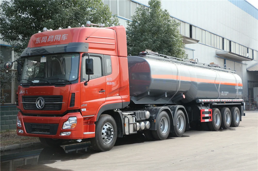 Model CLW9401GFW Tank Semi-Trailer for Corrosive Goods Transportation