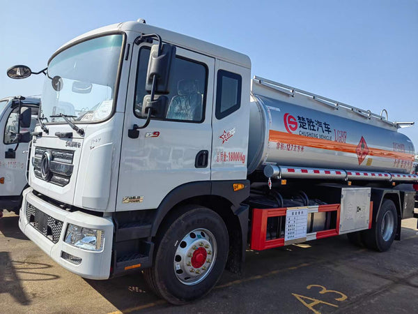 DongFeng 230HP Oil Tank Truck（12.7-14.5m³）For Sale