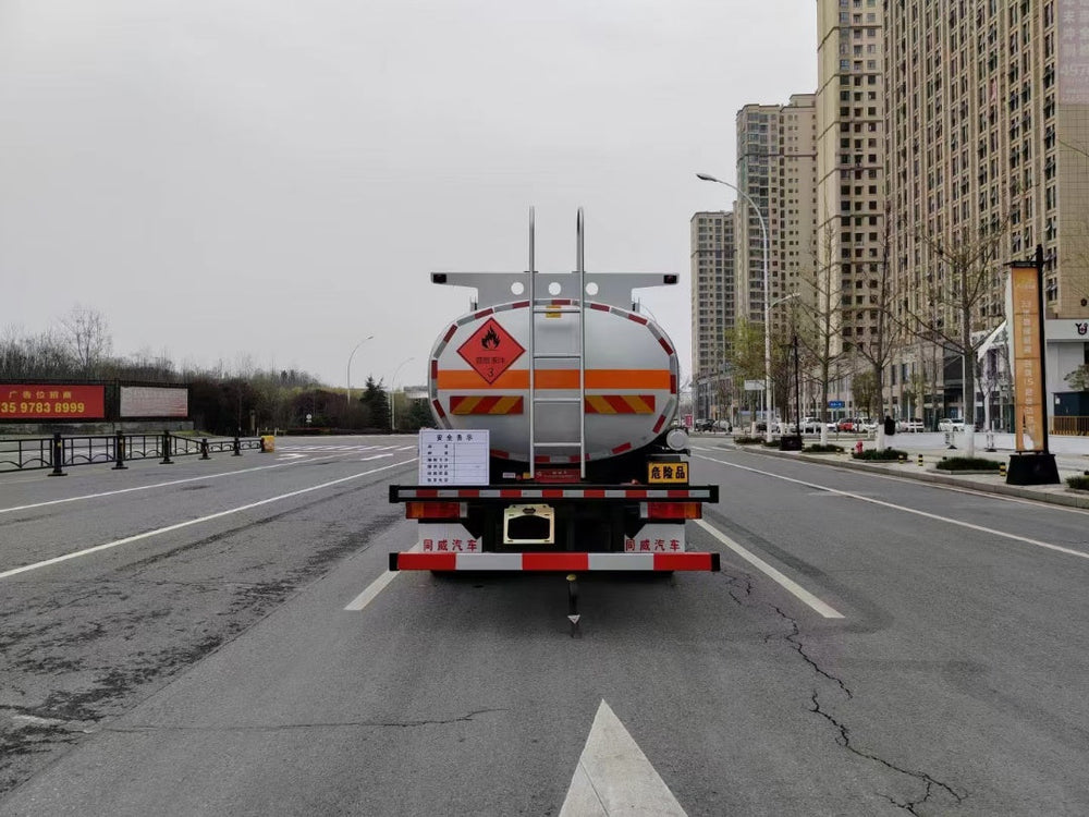DongFeng 15m³ 245HP Oil Tank Truck For Sale