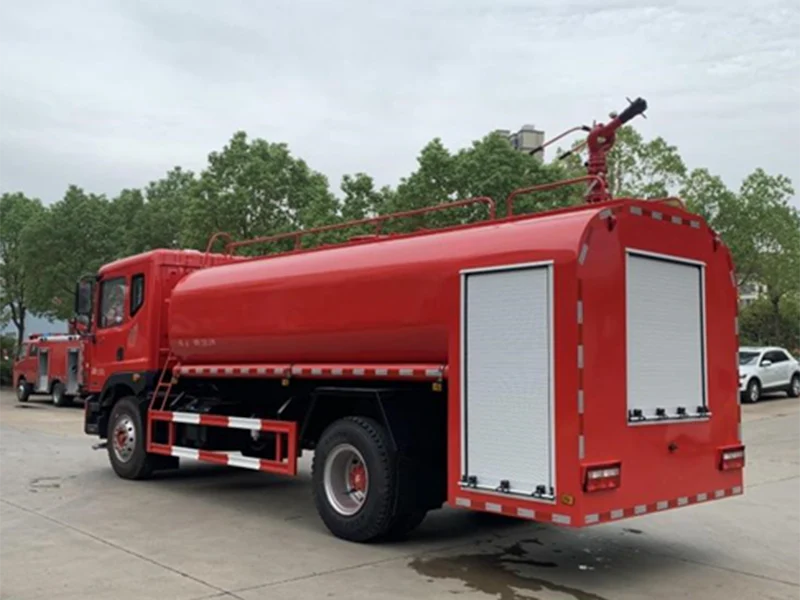 Dongfeng D9 12 CBM Water Tank Fire Truck