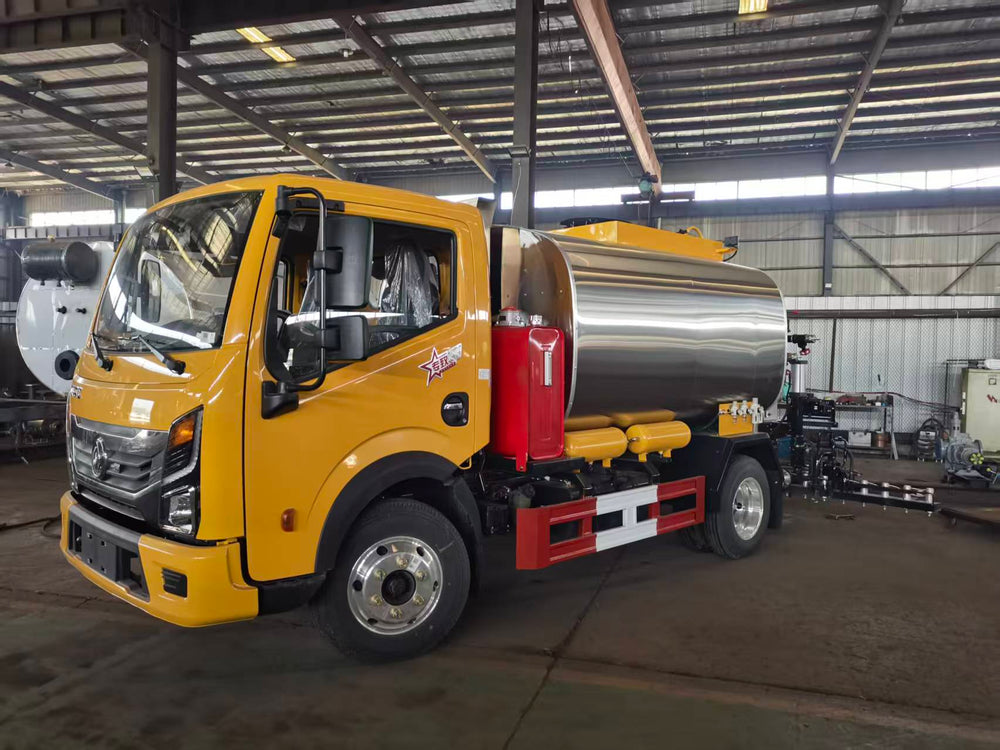 DongFeng 5T Asphalt Distributor Truck