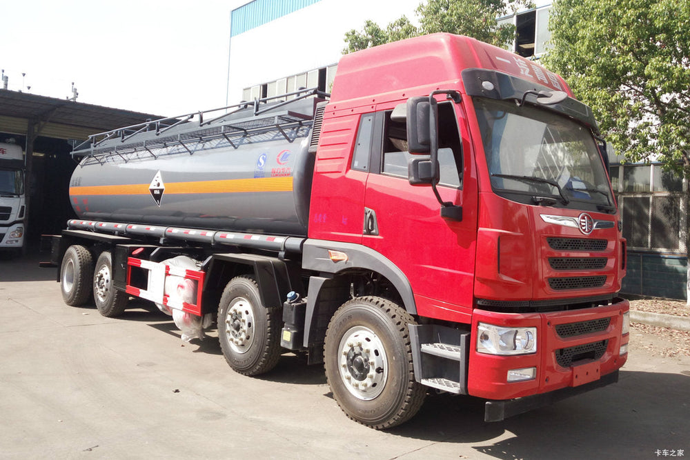 FAW Qingdao J6P HCl Tank Truck - Front 3/4 View 2