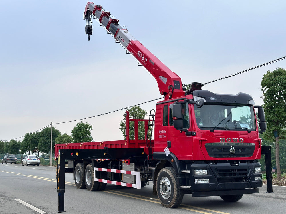 HOWO TX 6x4 Mountain Edition Crane Truck | 14-Ton 5-Section Boom | 8.4m Cargo Box | 320HP For Sale