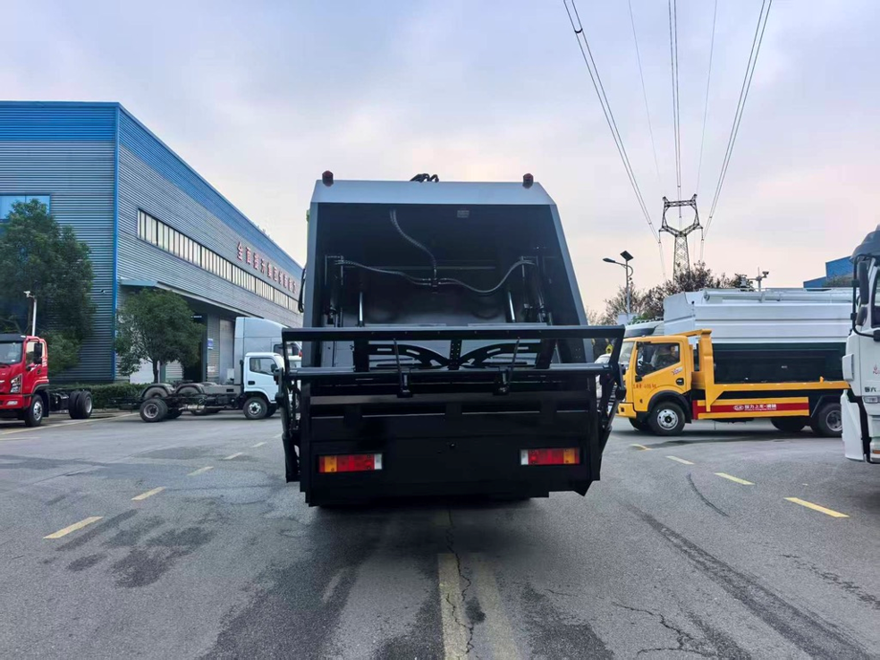 DongFeng 6×4 22m³ Compactor Garbage Truck For Sale