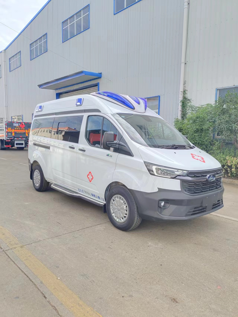 Ford Transit V362 Mid-wheelbase Mid-roof Gasoline Patient Monitor Ambulance