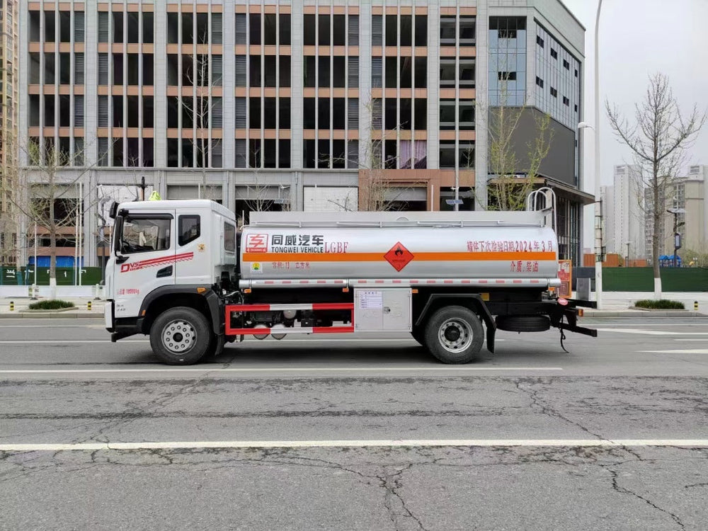 DongFeng 15m³ 245HP Oil Tank Truck For Sale