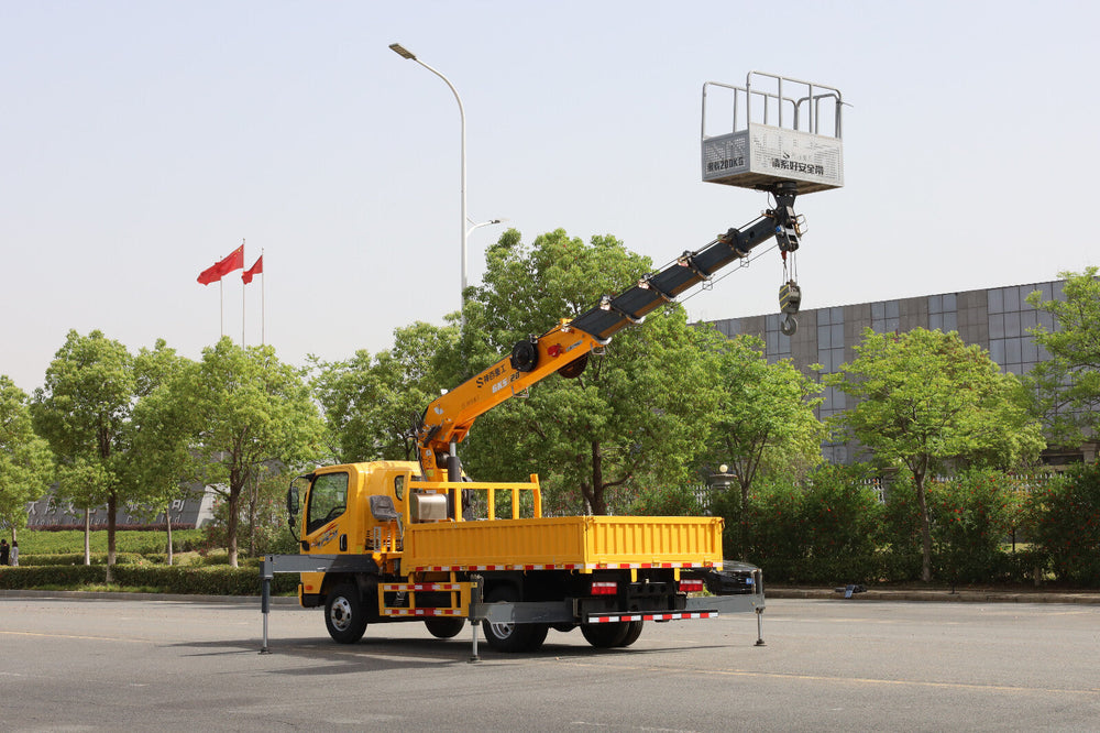 FAW GKS20 3-in-1 Aerial Work Platform With Crane For Sale