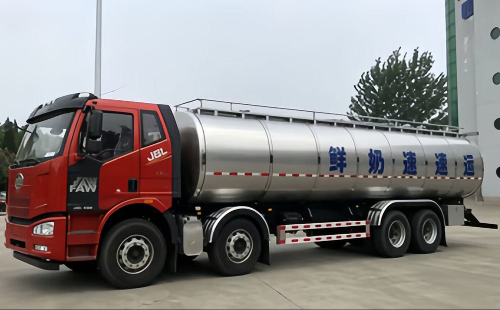 FAW Jiefang 8x4 large fresh milk express tank truck - front side view