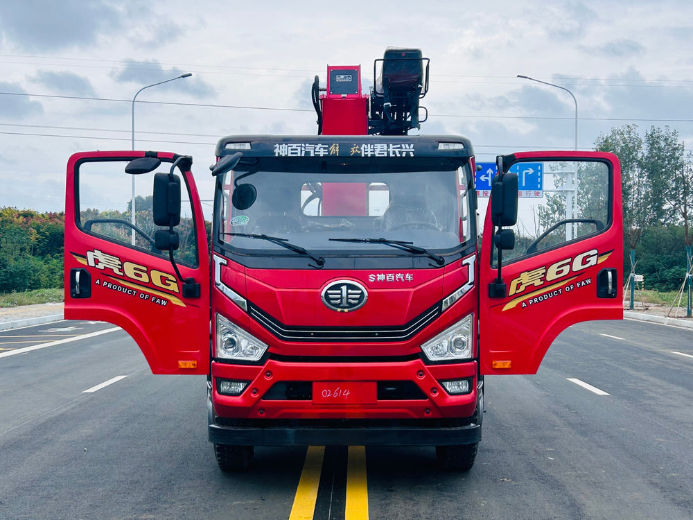FAW 220HP  8-10T Telescopic Boom Crane  For Sale